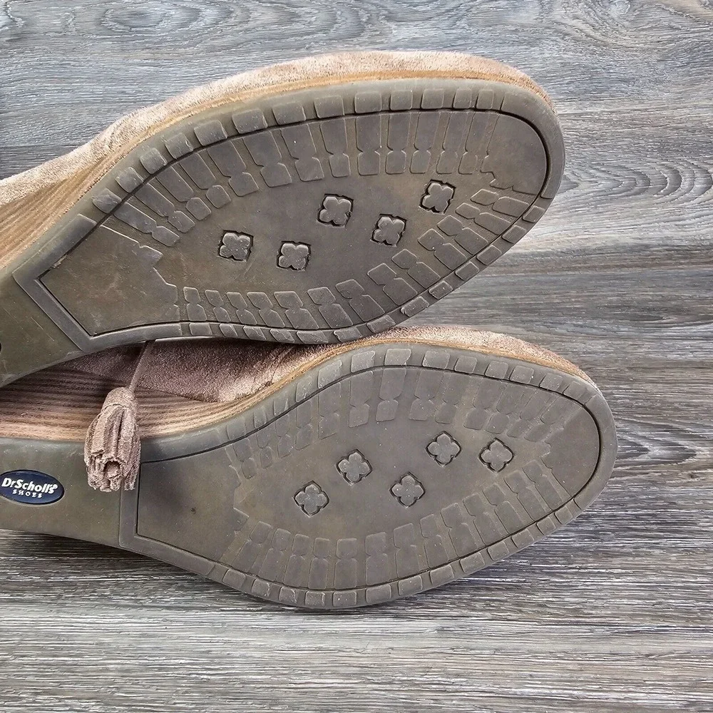 Dr Scholls Dakota Suede Leather Wedge Boots Shoes Women's 9.5 Brown Taupe Tassel